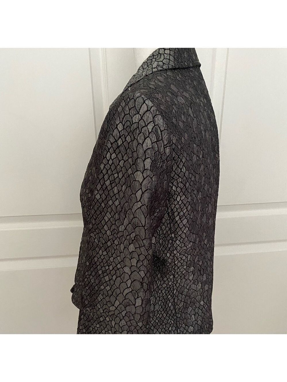 Alfred Dunner Petite Snake-Textured Zip Jacket | Shiny Gray & Black | Size 6P - Picture 6 of 8
